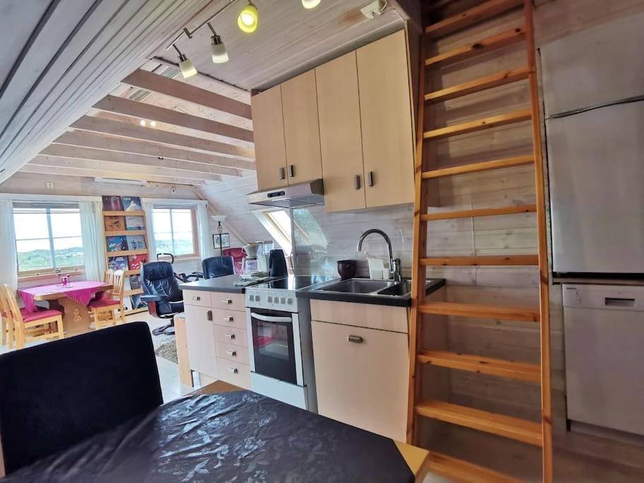 Topfloor Apartment Separate Entranc Nice View Stord 菲恰尔 外观 照片